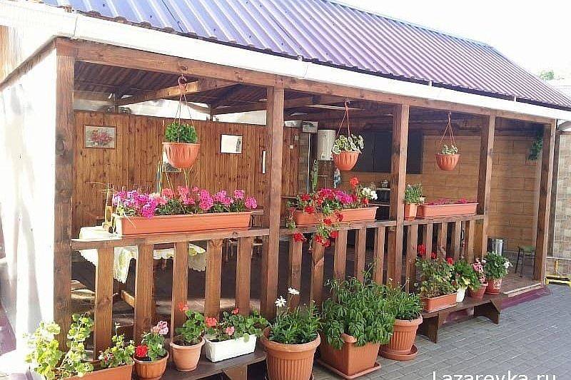 Гостиница УРАЛОЧКА. ЛАЗАРЕВСКОЕ