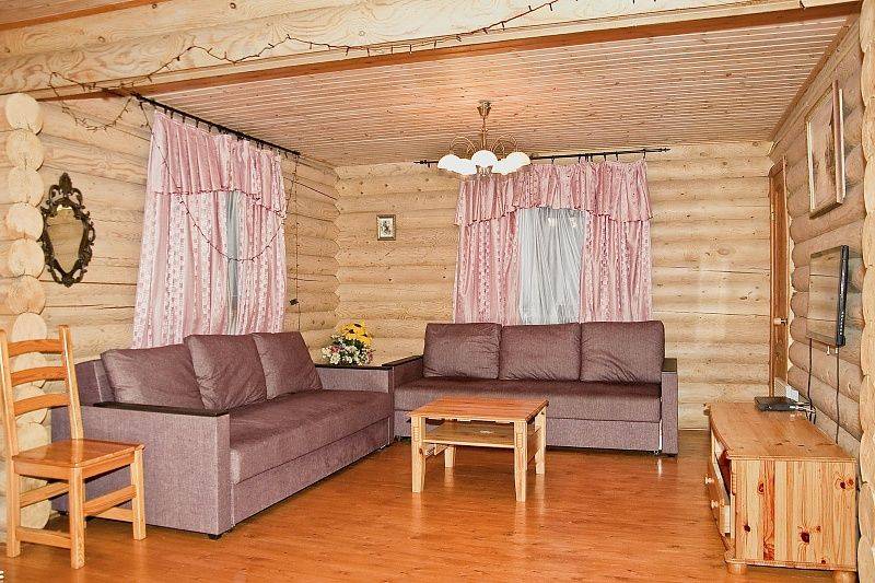 Изба Де Люкс в Солониках